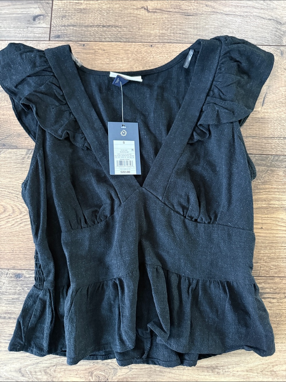 NWT Universal Thread Black V-Neck Peplum Top with Ruffle Sleeves